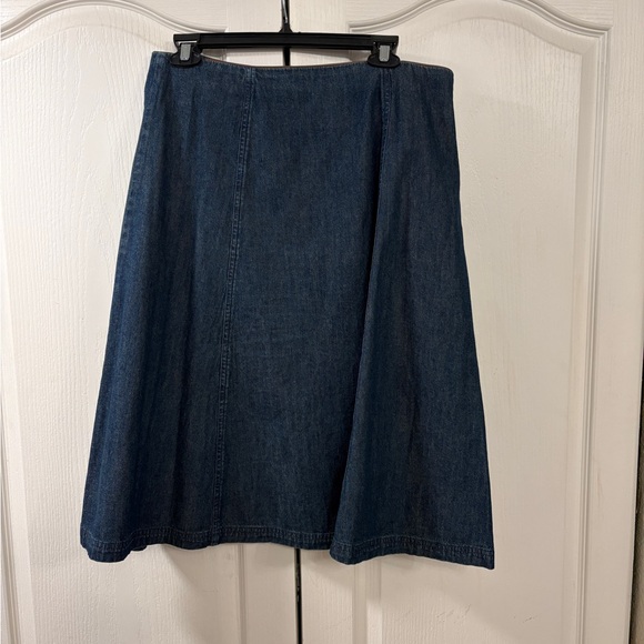 Jones New York Blue A-Line Skirt with Button Accents - Picture 2 of 2